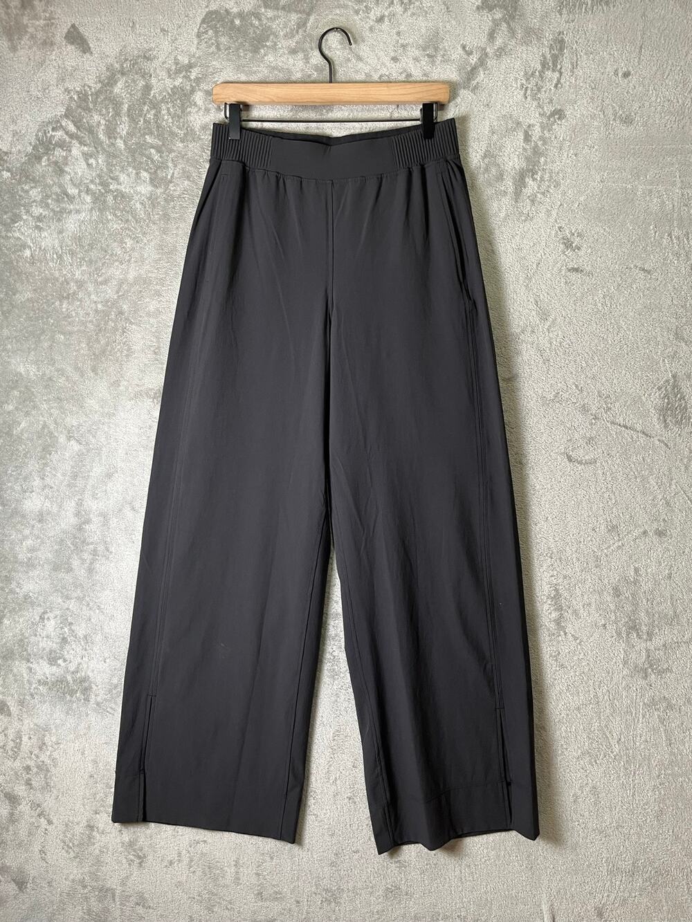 Lululemon Stretch Woven Wide Leg High Rise Pants Black Pull On Athleisure Medium
